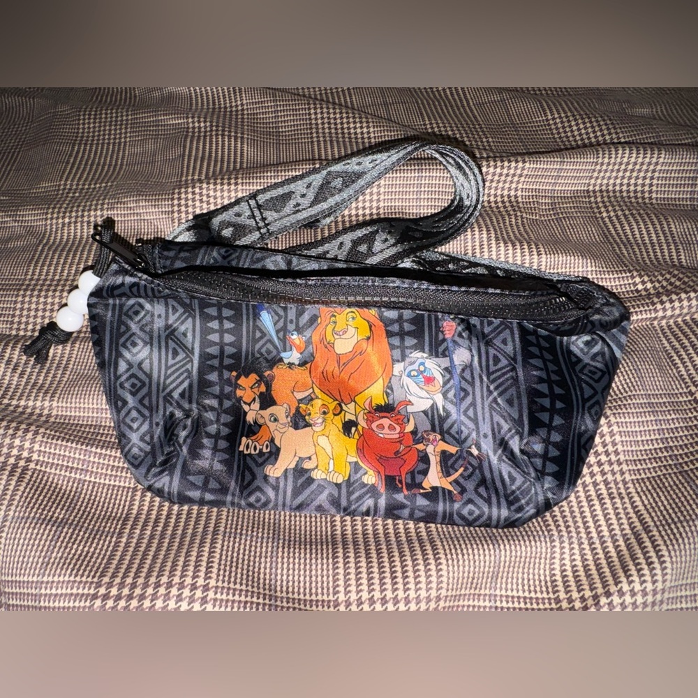 NWOT DISNEY Black Lion King Themed Hip Bag